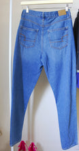 Load image into Gallery viewer, American Eagle Jeans │Blue│Small
